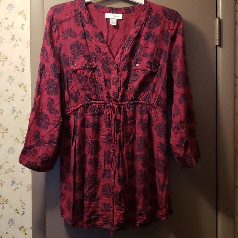 COPY - ☀️2/$25☀️ EUC maternity top